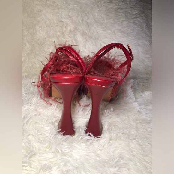 VENUS Red Platform Heels with Feather Detail NWOT size 9 - Picture 10 of 15